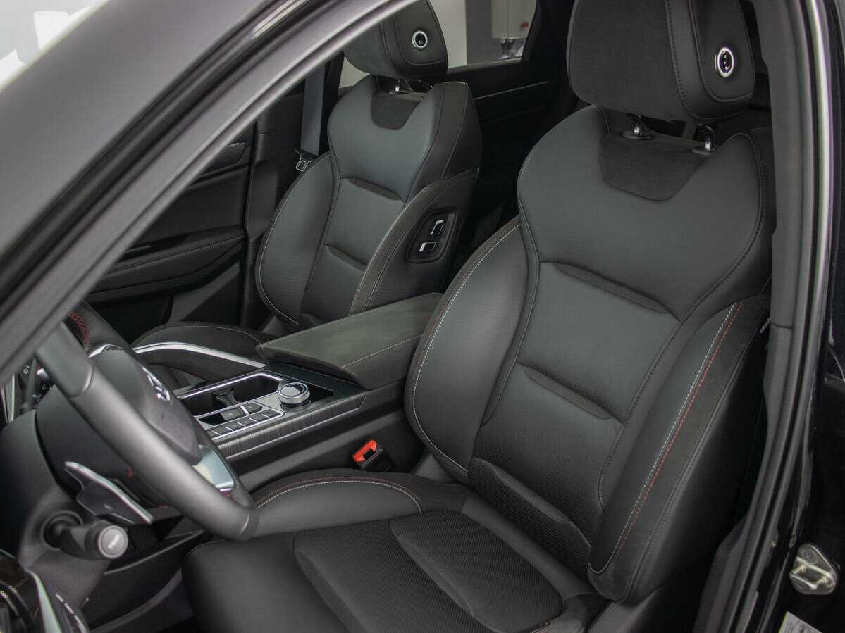 Купить Geely Tugella с пробегом. Фото: #11