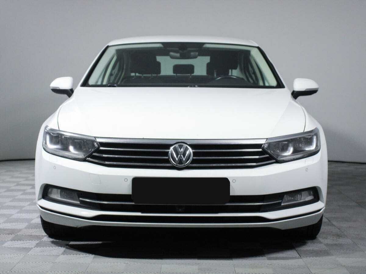 Купить Volkswagen Passat с пробегом. Фото: #1