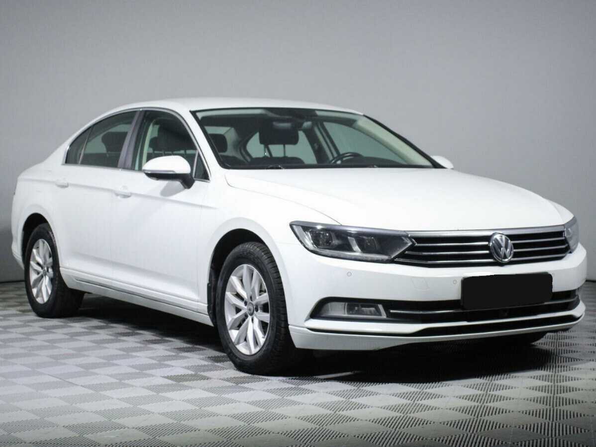 Купить Volkswagen Passat с пробегом. Фото: #2
