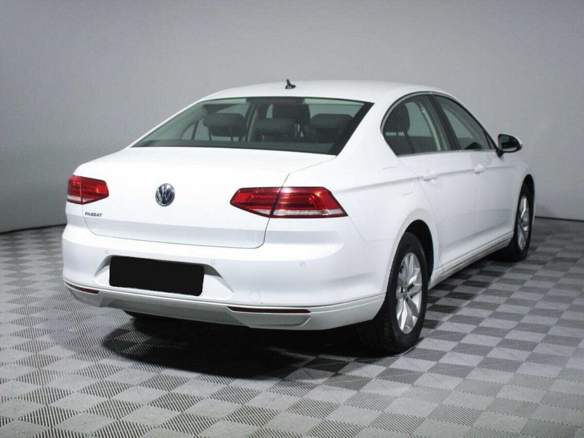 Купить Volkswagen Passat с пробегом. Фото: #4