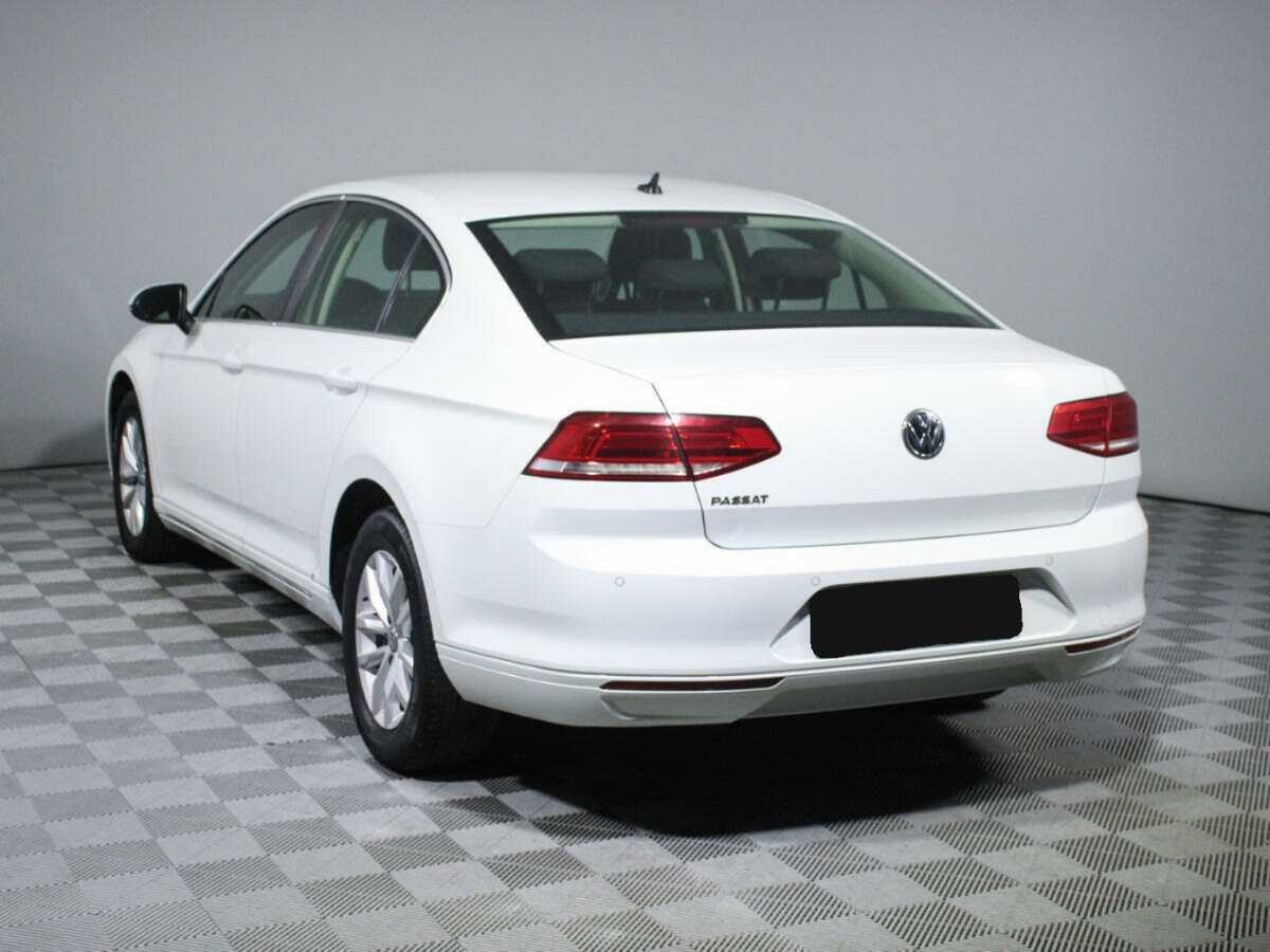 Купить Volkswagen Passat с пробегом. Фото: #6