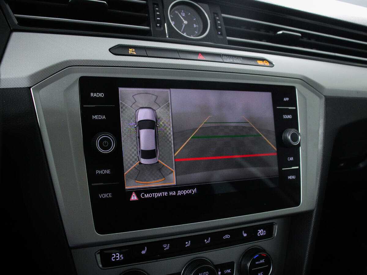 Купить Volkswagen Passat с пробегом. Фото: #15