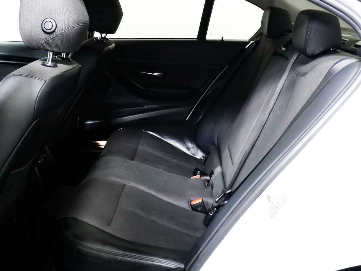 Купить BMW 3 серии с пробегом. Фото: #10