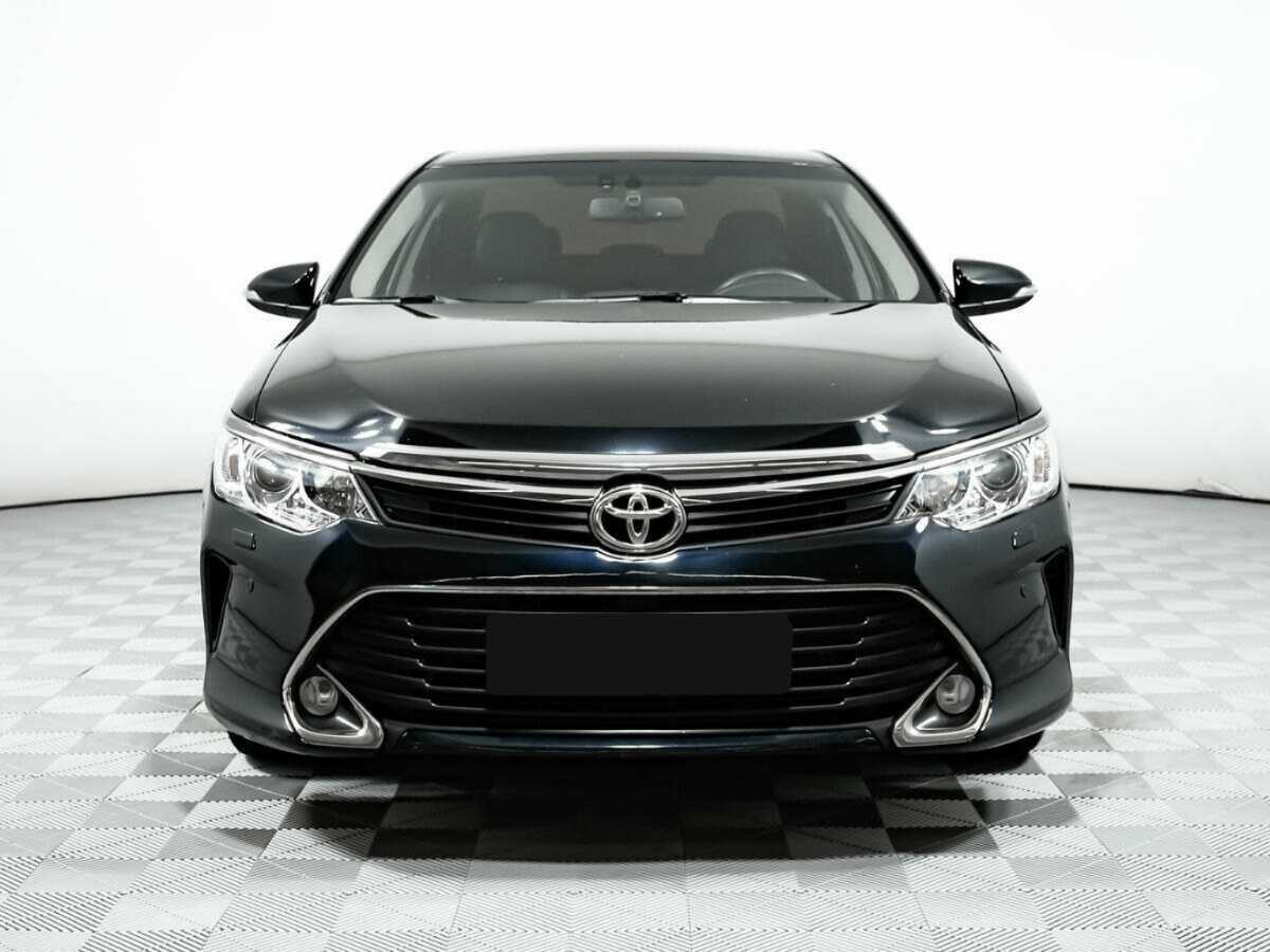 Купить Toyota Camry с пробегом. Фото: #1