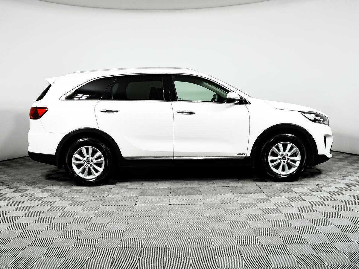 Купить Kia Sorento с пробегом. Фото: #3