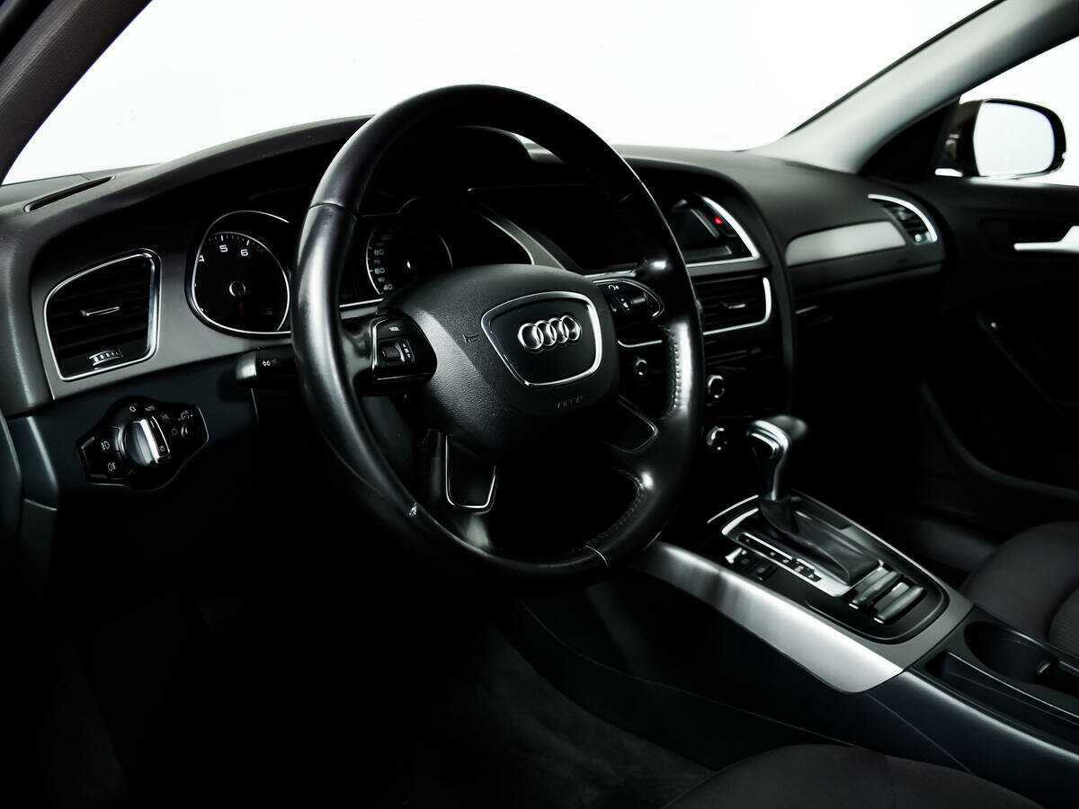 Купить Audi A4 с пробегом. Фото: #11