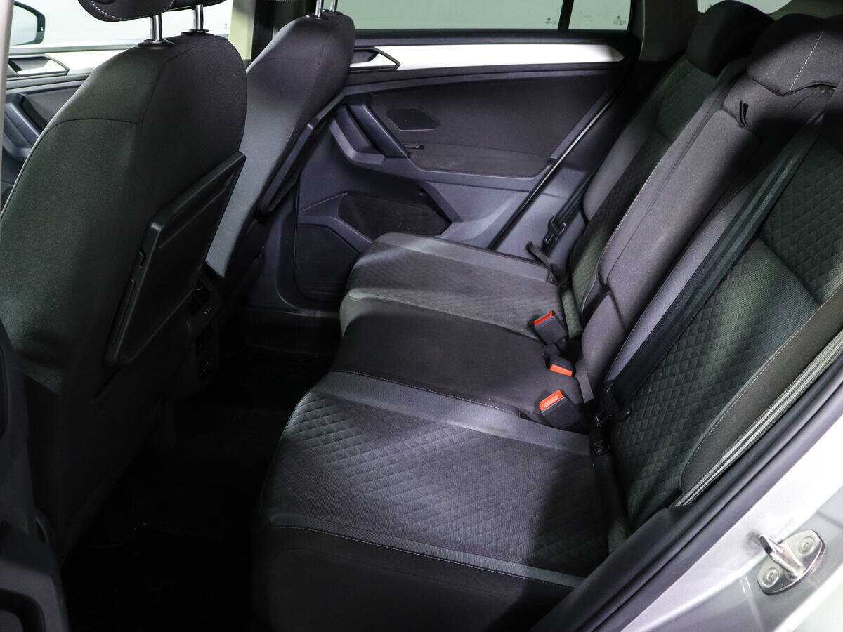Купить Volkswagen Tiguan с пробегом. Фото: #7