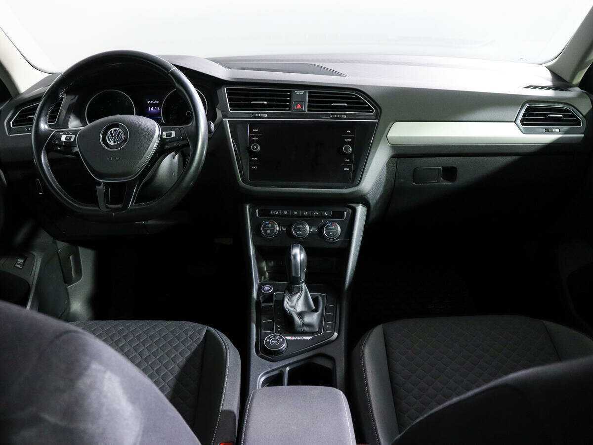 Купить Volkswagen Tiguan с пробегом. Фото: #9