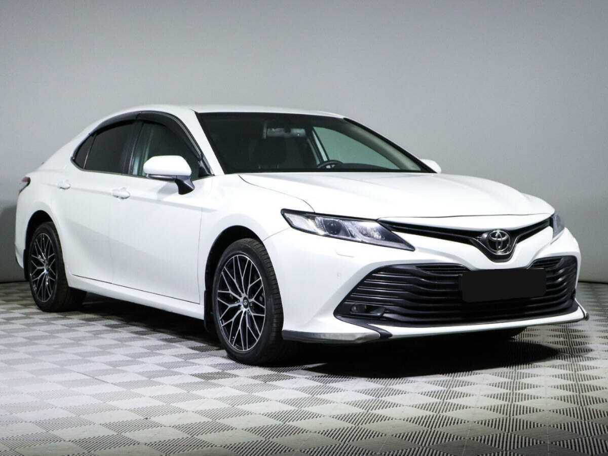 Купить Toyota Camry с пробегом. Фото: #2