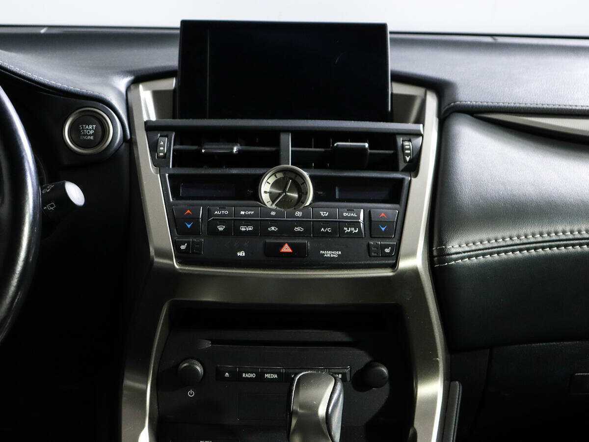 Купить Lexus NX с пробегом. Фото: #10