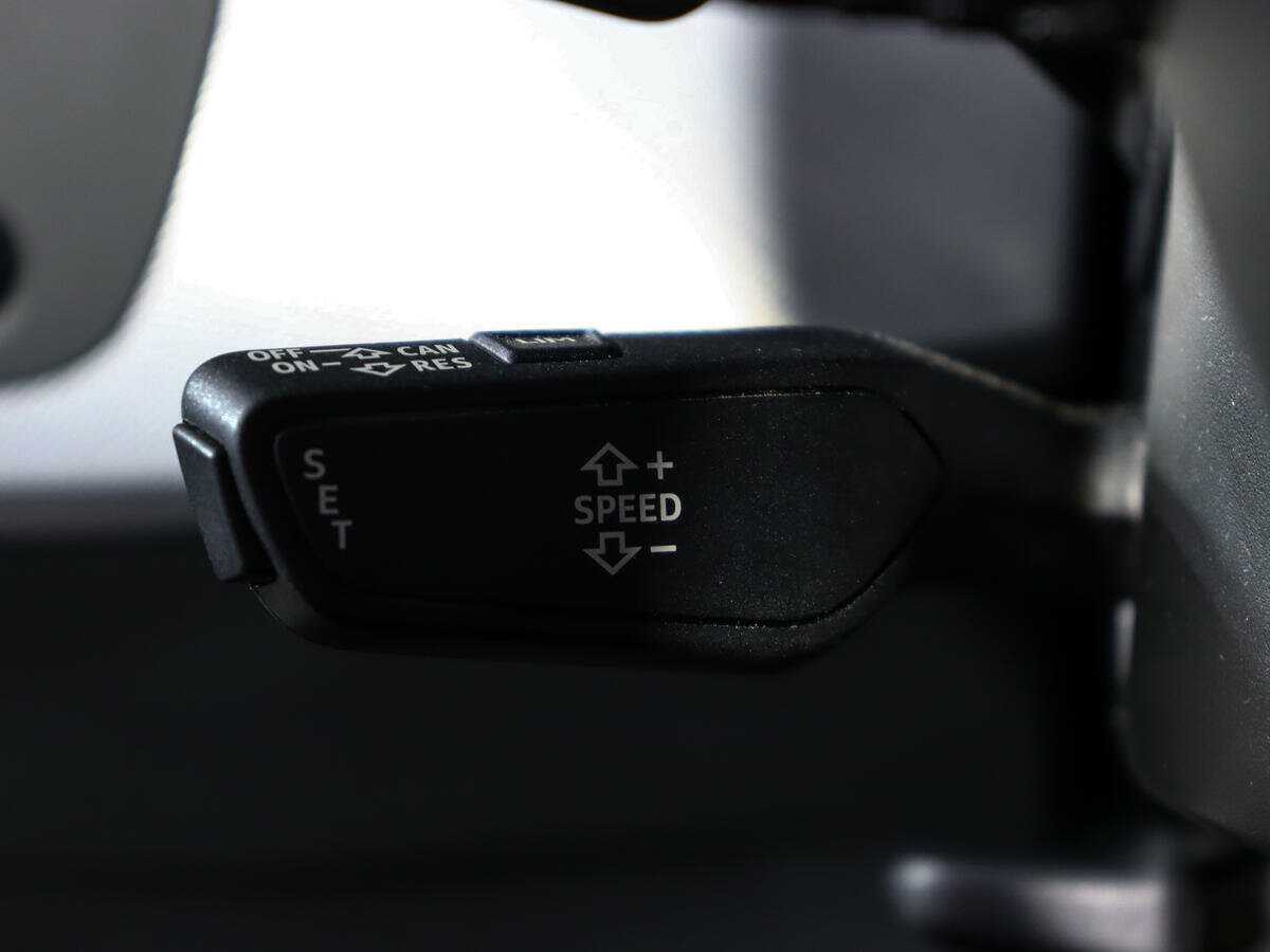 Купить Audi A4 с пробегом. Фото: #17