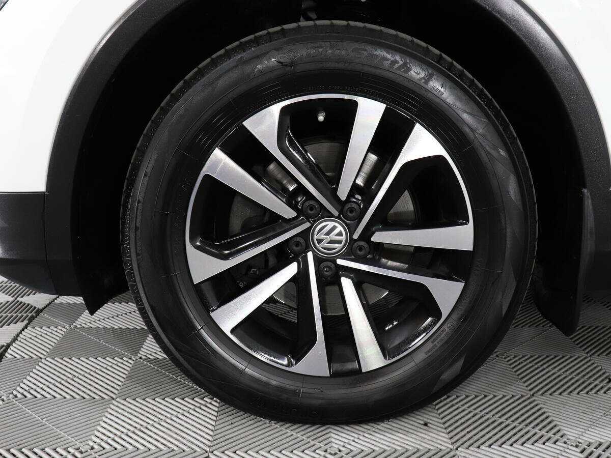 Купить Volkswagen Tiguan с пробегом. Фото: #8