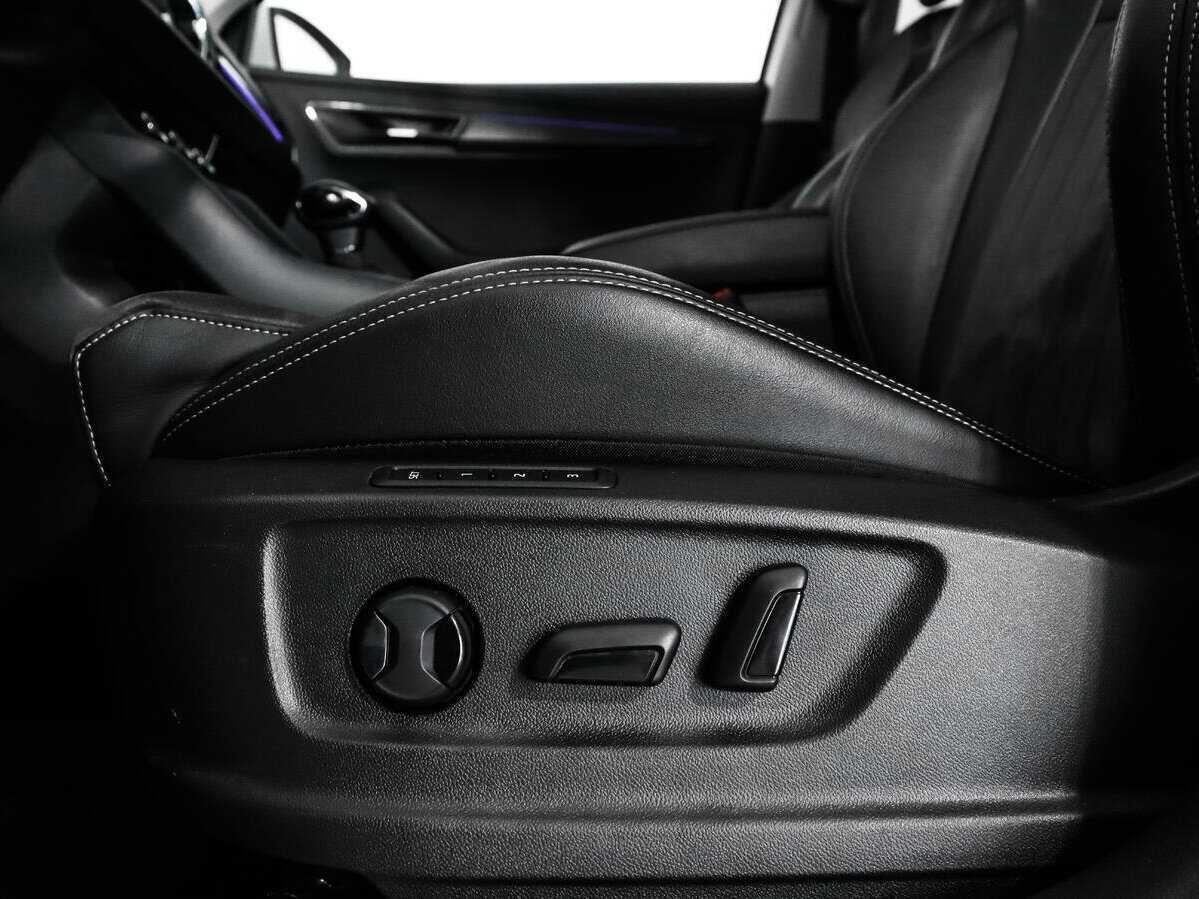 Купить Skoda Karoq с пробегом. Фото: #9