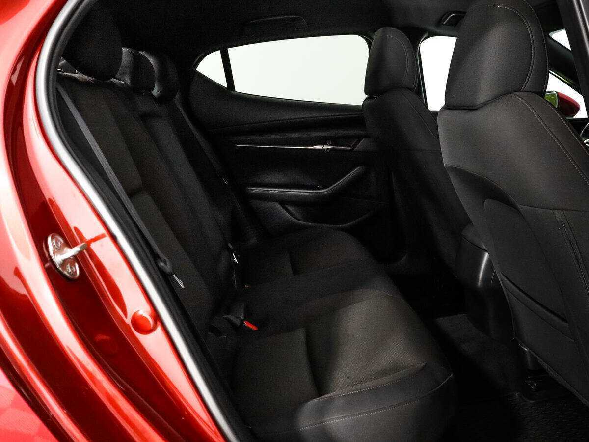 Купить Mazda 3 с пробегом. Фото: #10