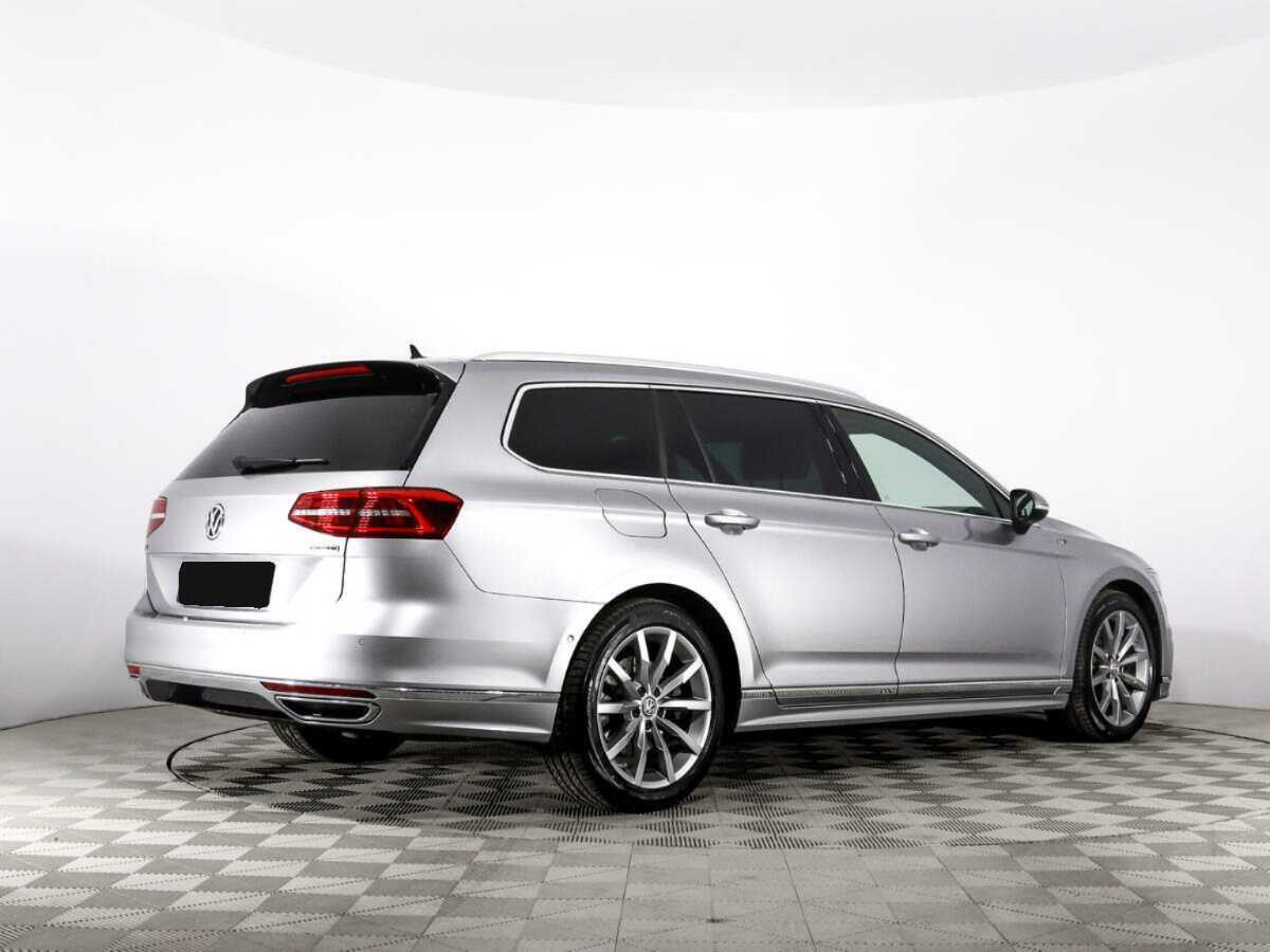 Купить Volkswagen Passat с пробегом. Фото: #4