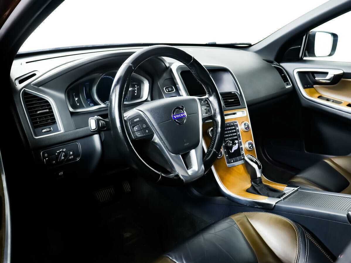 Купить Volvo XC60 с пробегом. Фото: #12