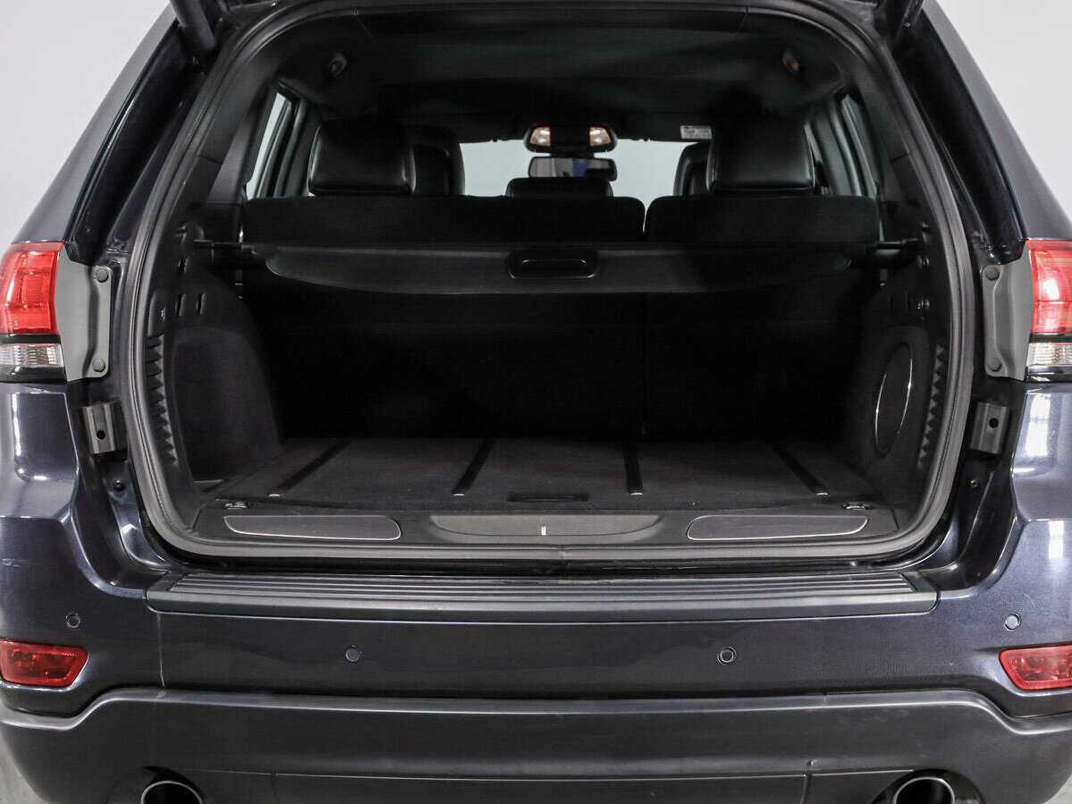 Купить Jeep Grand Cherokee с пробегом. Фото: #11