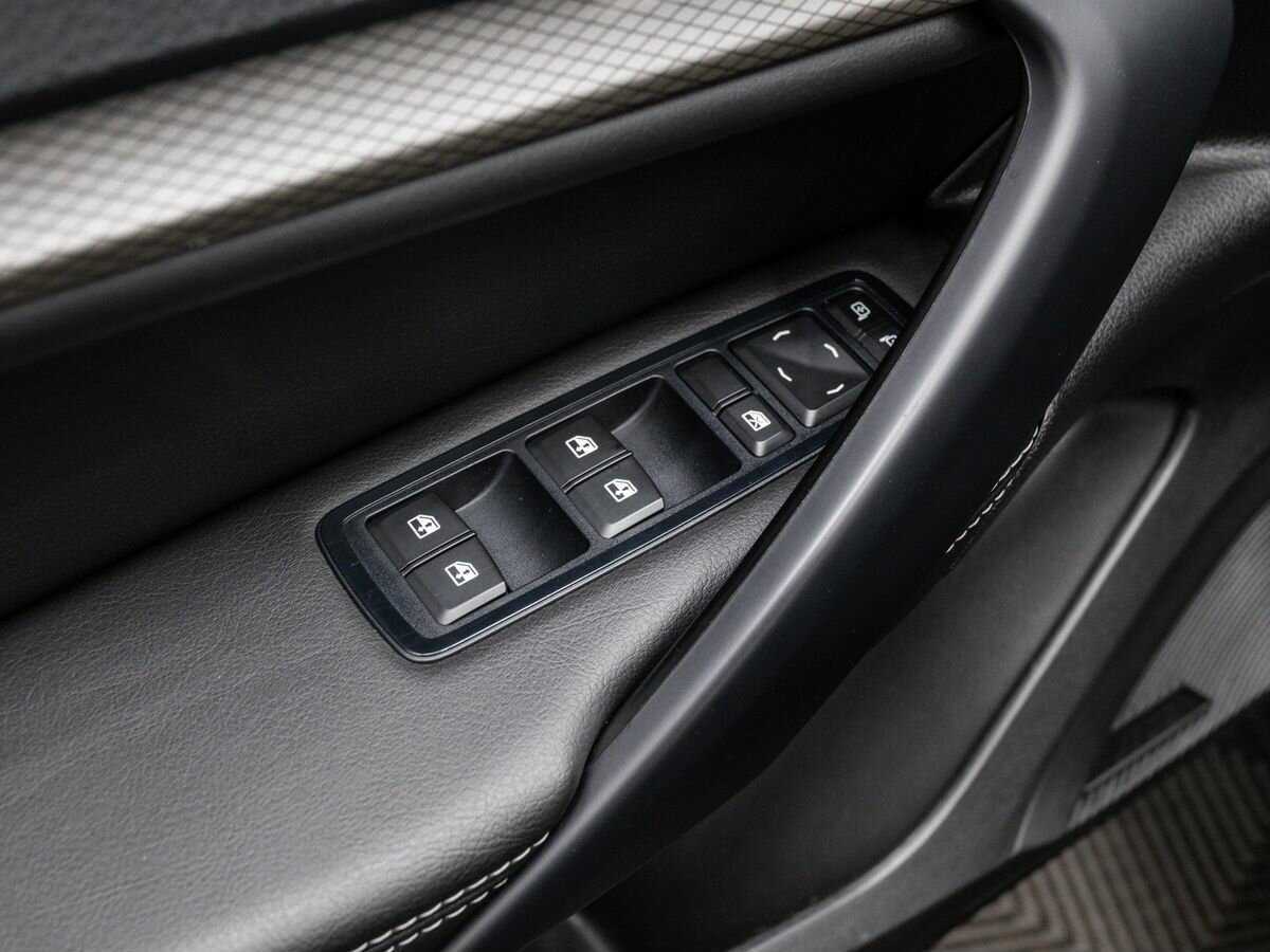 Купить Lada (ВАЗ) Vesta с пробегом. Фото: #16