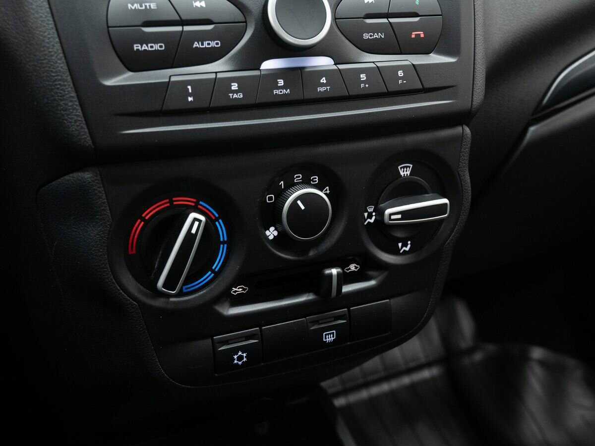 Купить Lada (ВАЗ) Granta с пробегом. Фото: #18