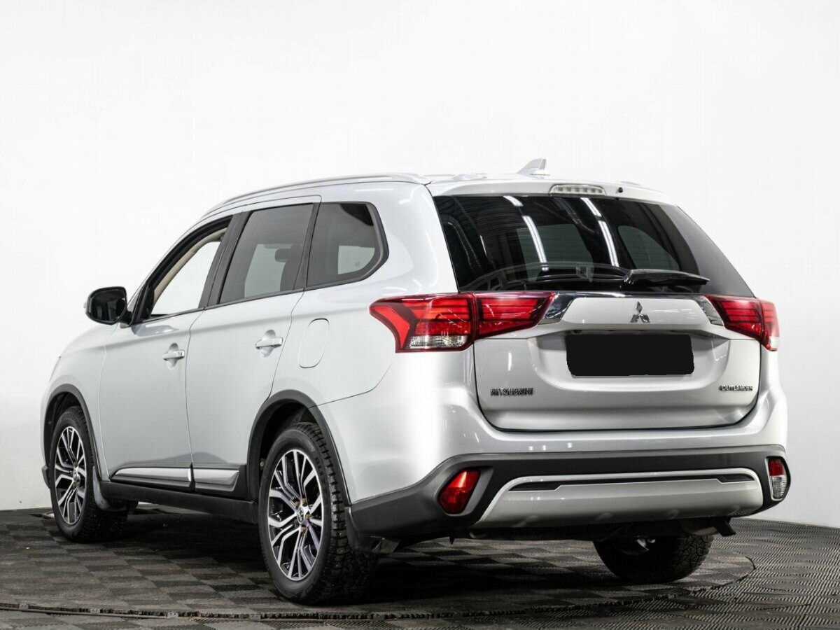 Купить Mitsubishi Outlander с пробегом. Фото: #5