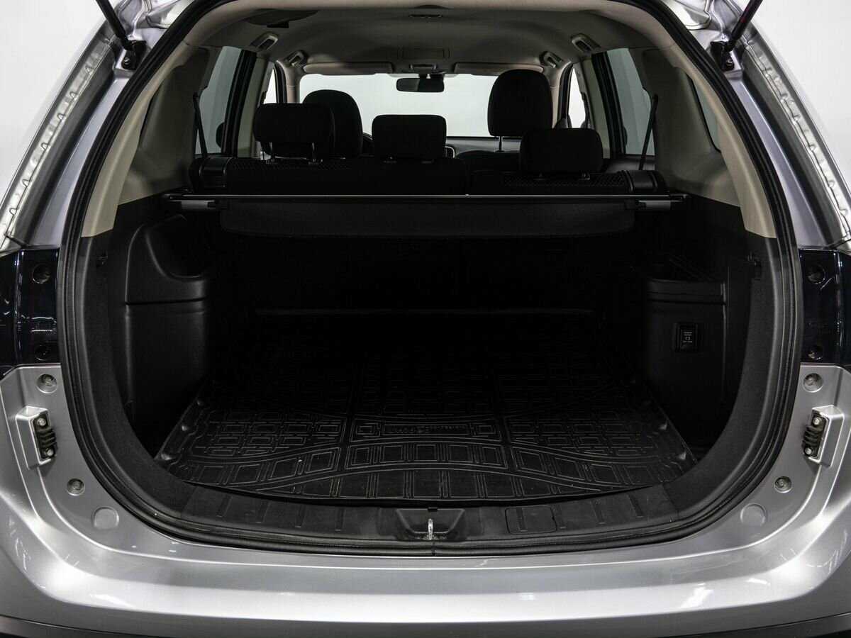 Купить Mitsubishi Outlander с пробегом. Фото: #22
