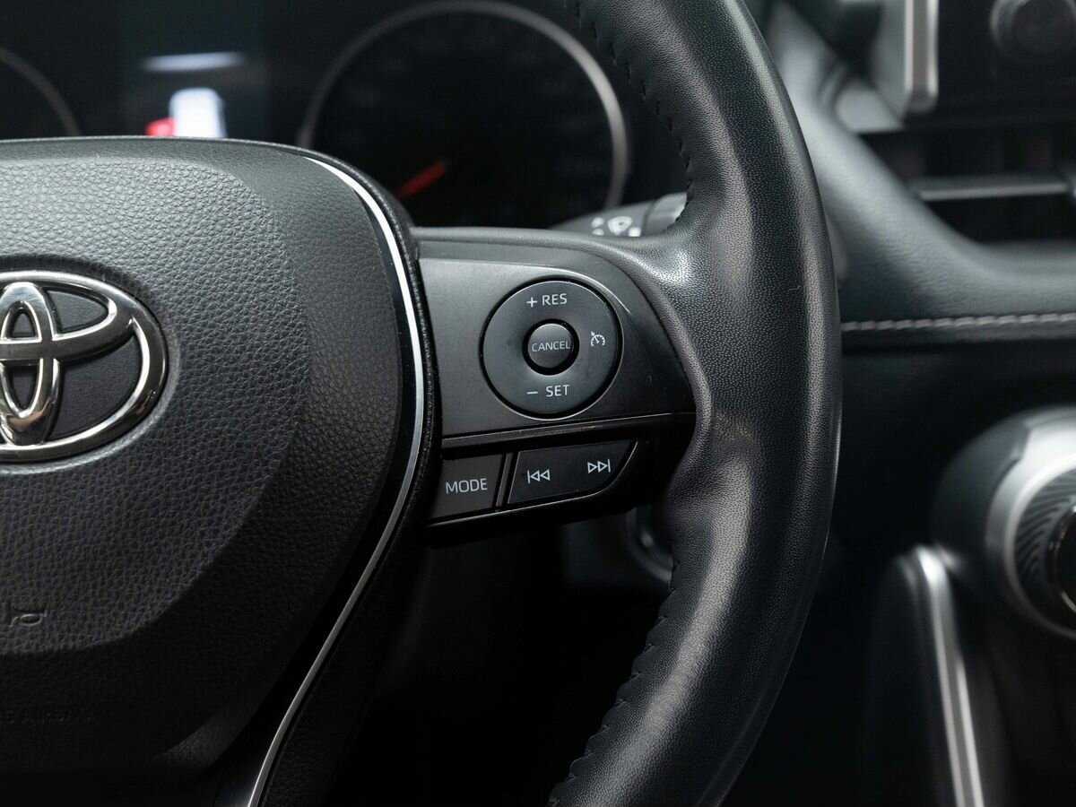 Купить Toyota RAV4 с пробегом. Фото: #16