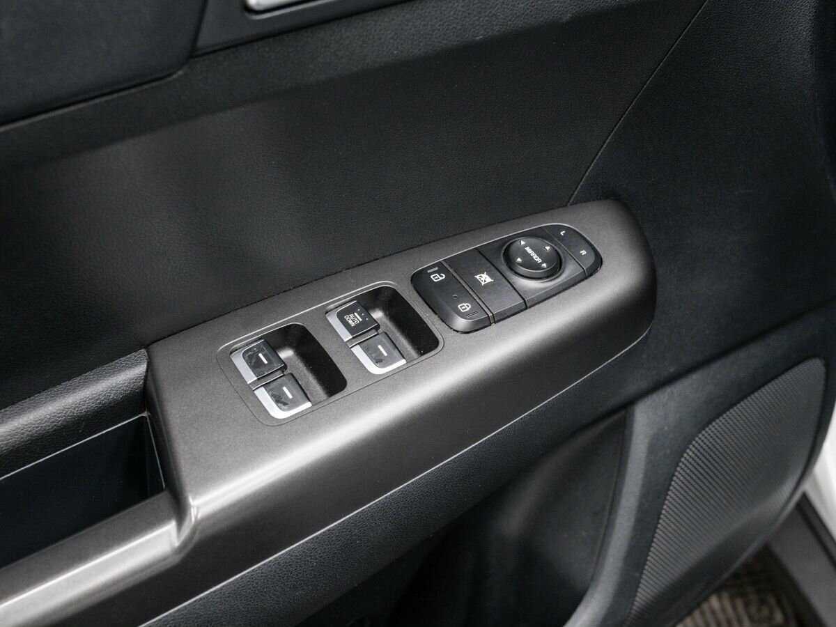 Купить Kia Sportage с пробегом. Фото: #13