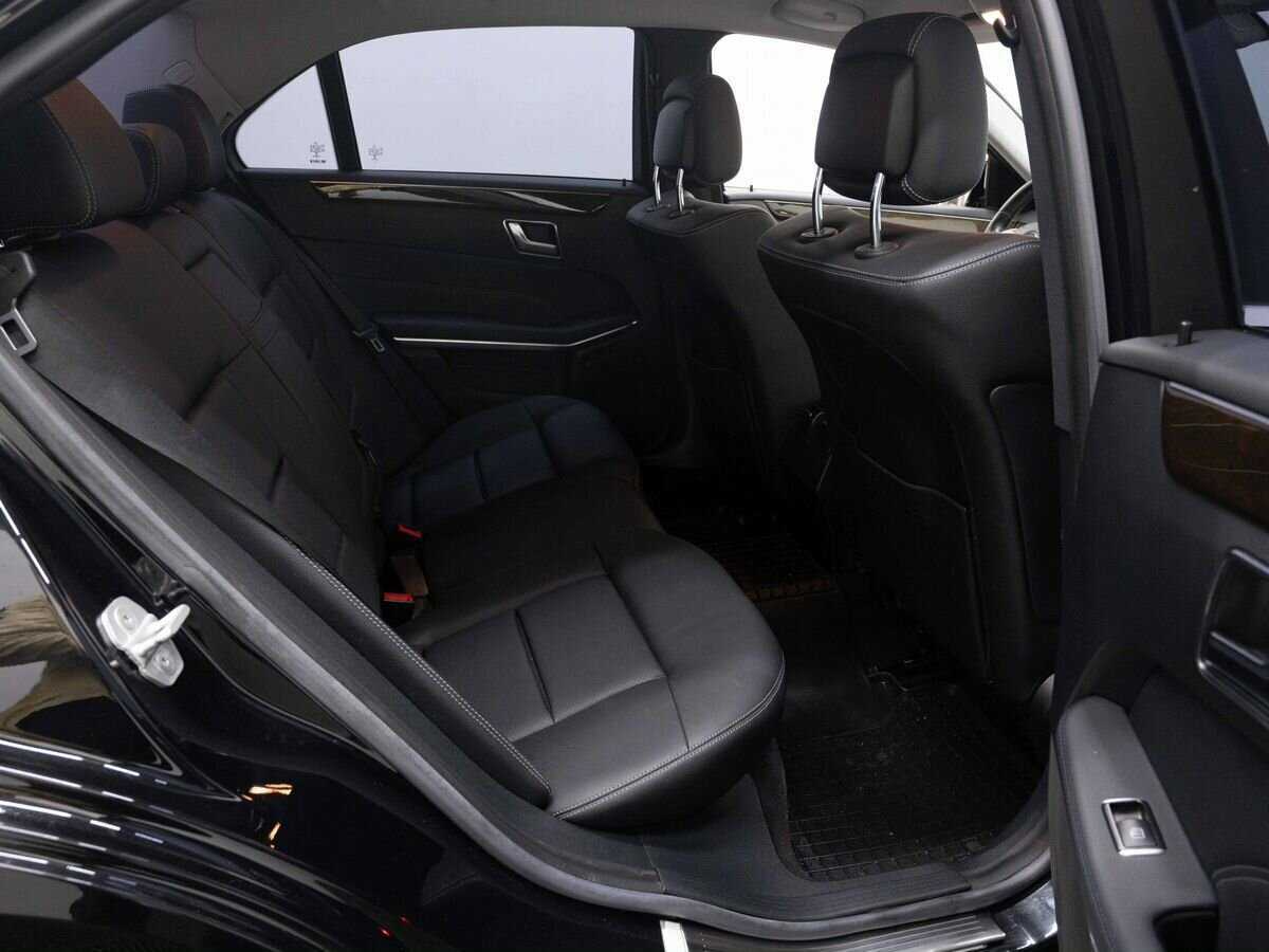 Купить Mercedes-Benz E-Класс с пробегом. Фото: #11