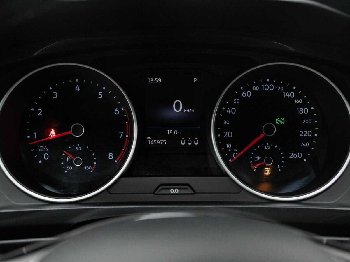 Купить Volkswagen Tiguan с пробегом. Фото: #21