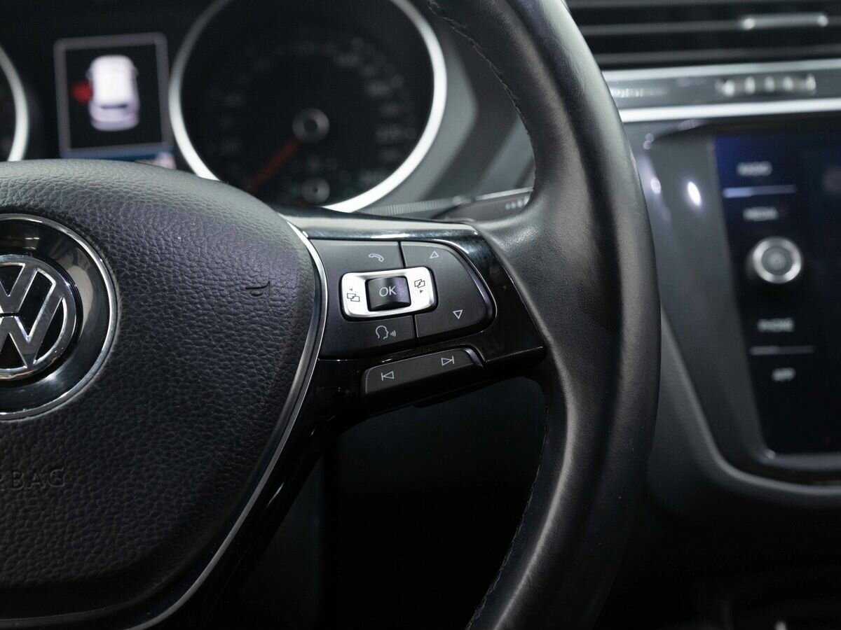 Купить Volkswagen Tiguan с пробегом. Фото: #16