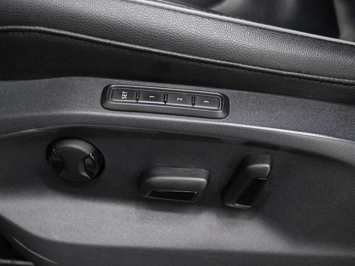 Купить Volkswagen Tiguan с пробегом. Фото: #19