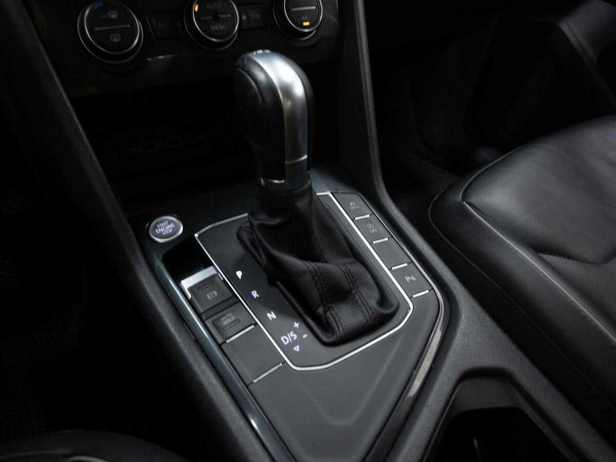 Купить Volkswagen Tiguan с пробегом. Фото: #21