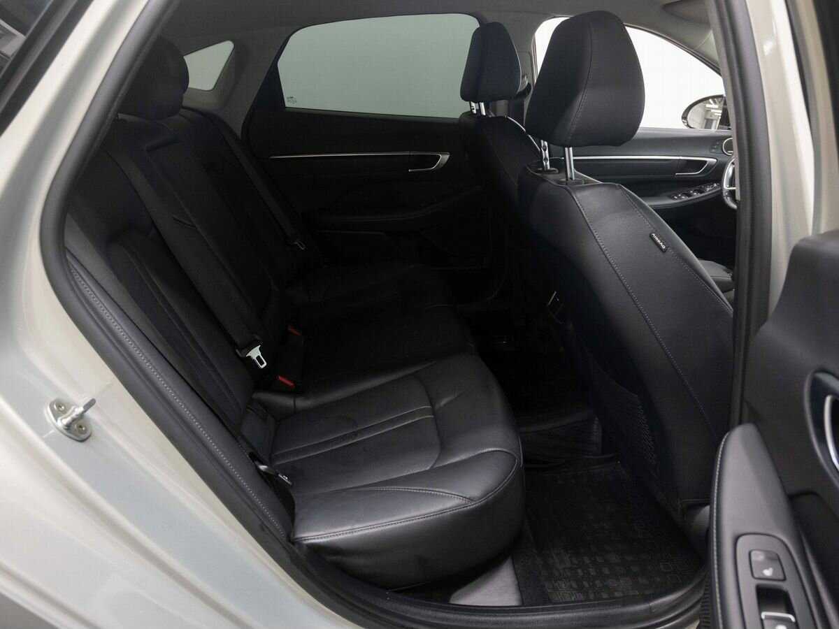 Купить Hyundai Sonata с пробегом. Фото: #11