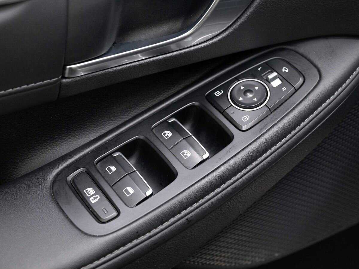 Купить Hyundai Sonata с пробегом. Фото: #19