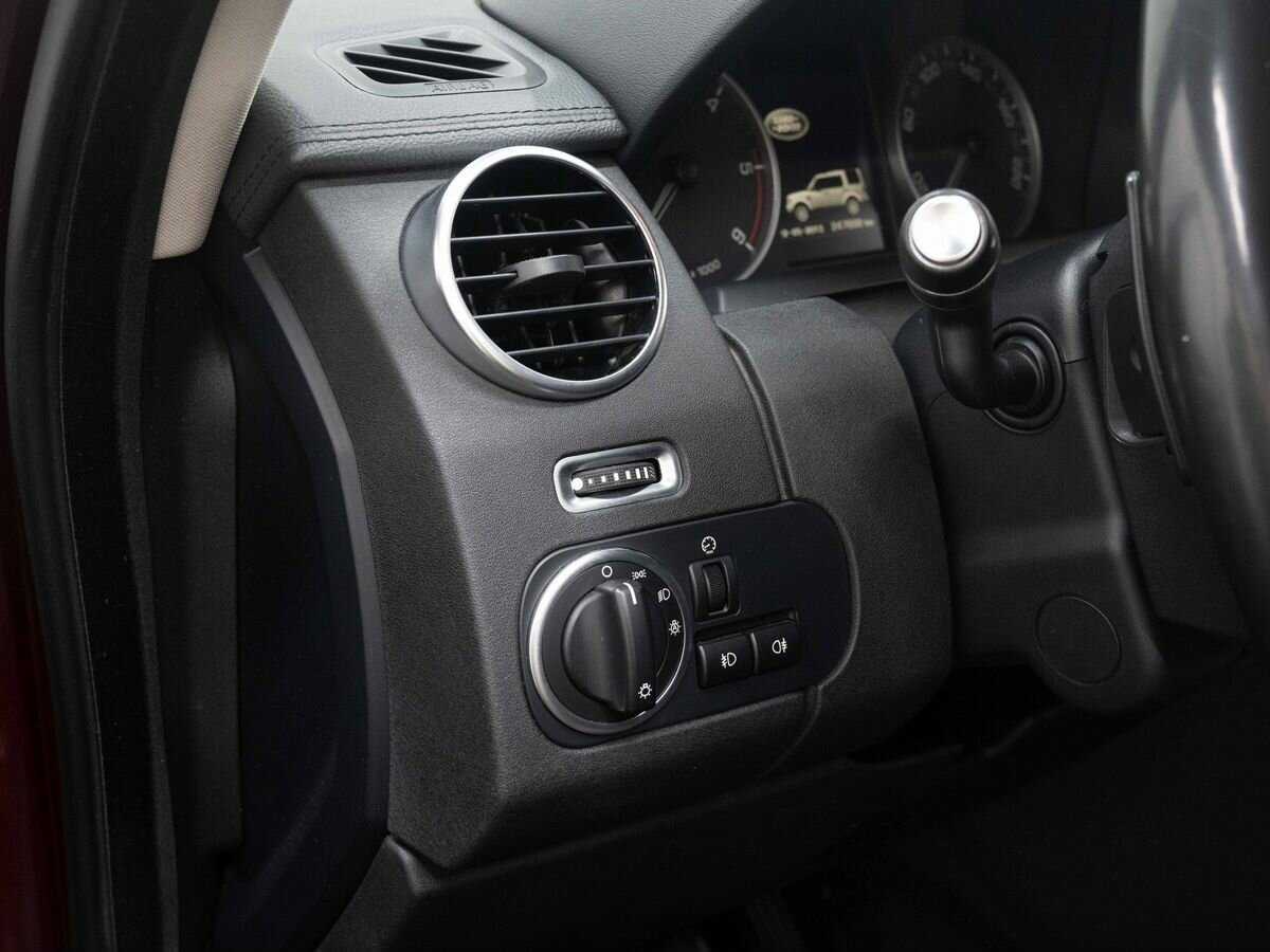 Купить Land Rover Discovery с пробегом. Фото: #22