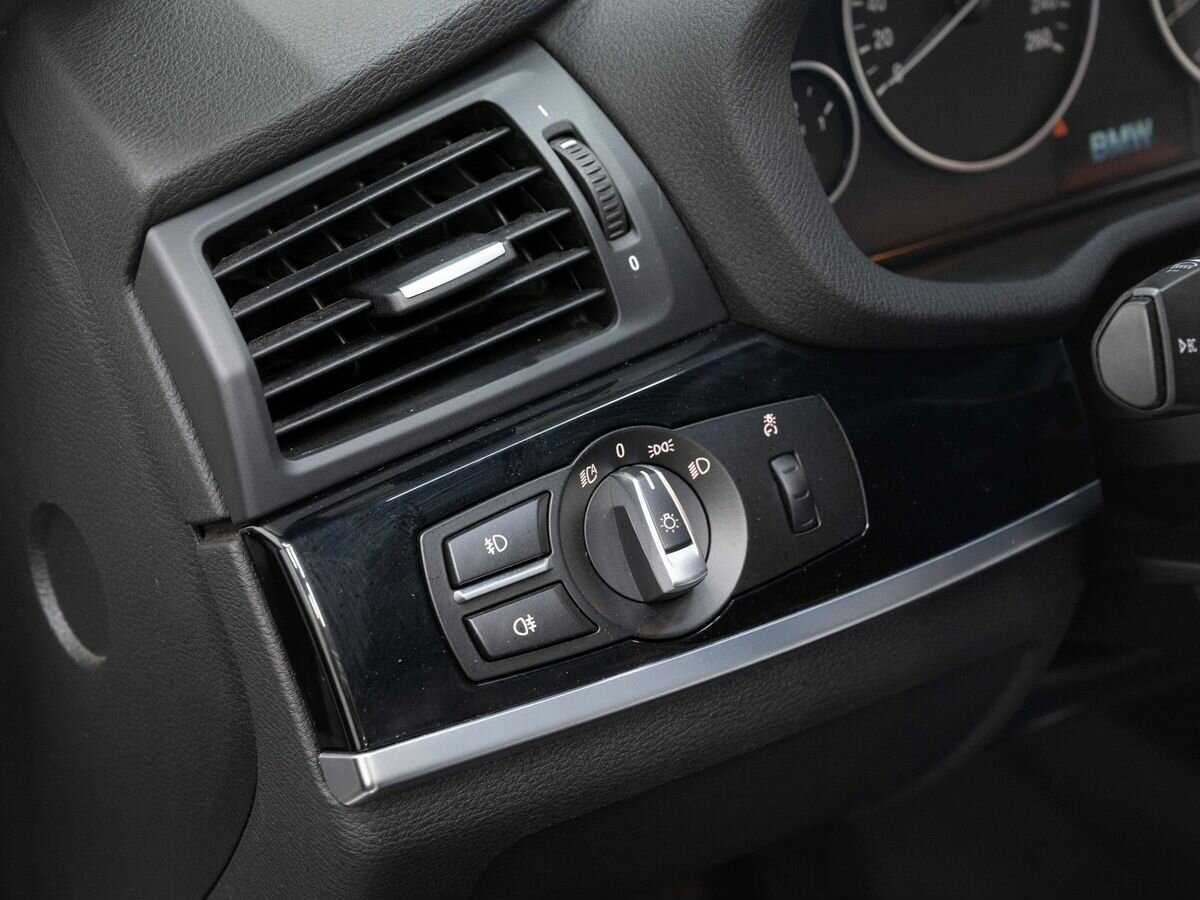 Купить BMW X3 с пробегом. Фото: #23