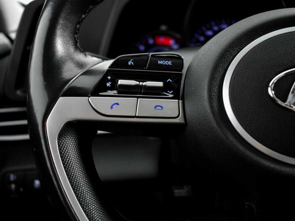 Купить Hyundai Elantra с пробегом. Фото: #10