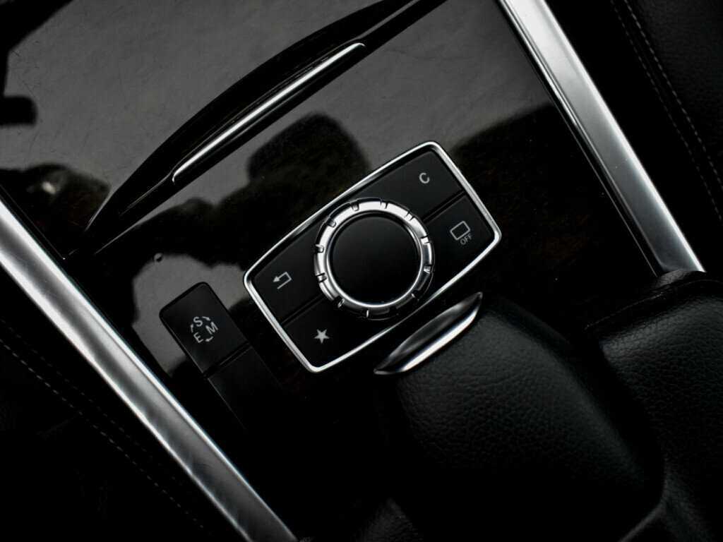 Купить Mercedes-Benz E-Класс с пробегом. Фото: #10