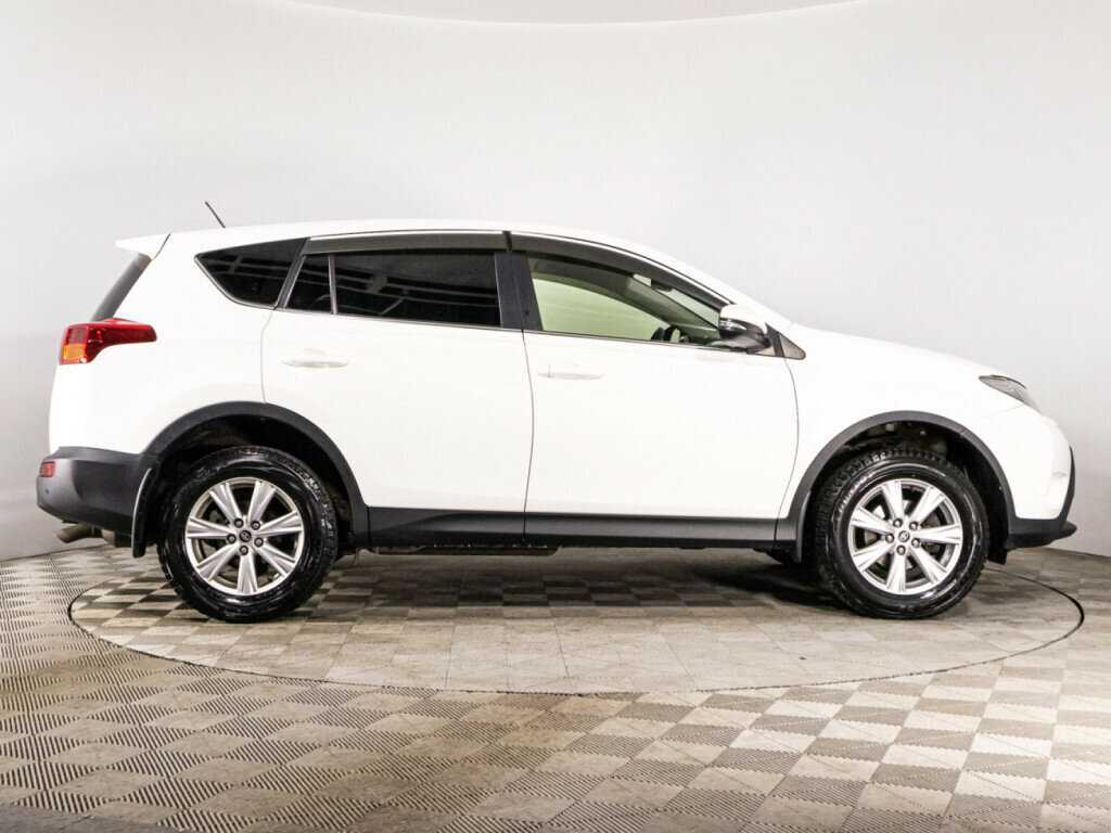 Купить Toyota RAV4 с пробегом. Фото: #3