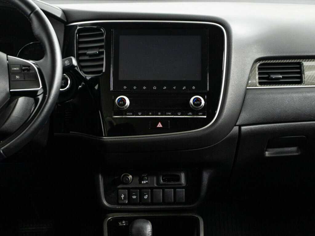 Купить Mitsubishi Outlander с пробегом. Фото: #13