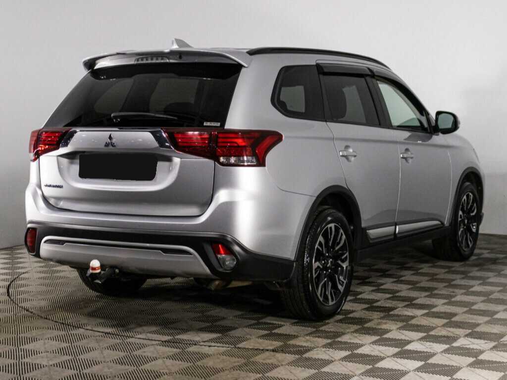 Купить Mitsubishi Outlander с пробегом. Фото: #4