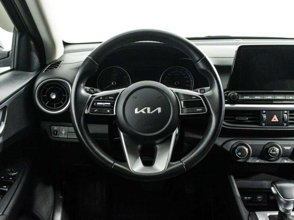 Купить Kia Cerato с пробегом. Фото: #18