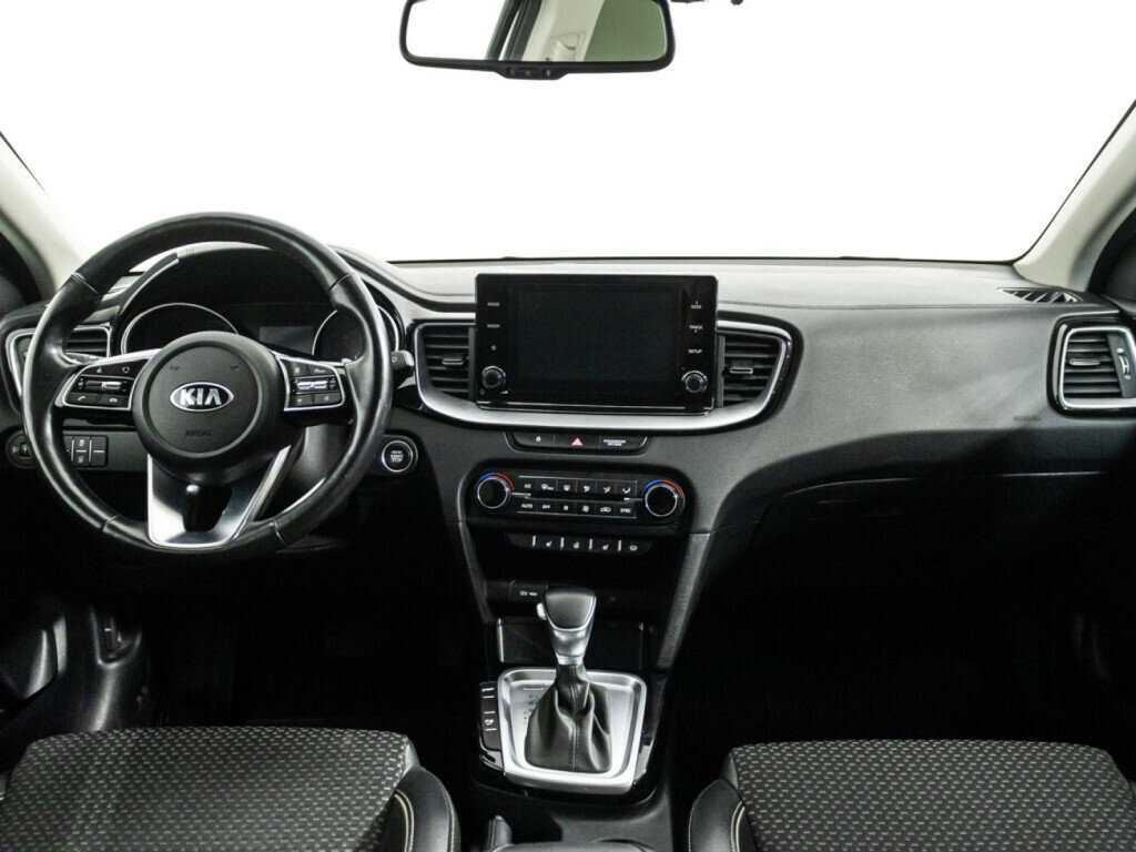 Купить Kia Ceed с пробегом. Фото: #11