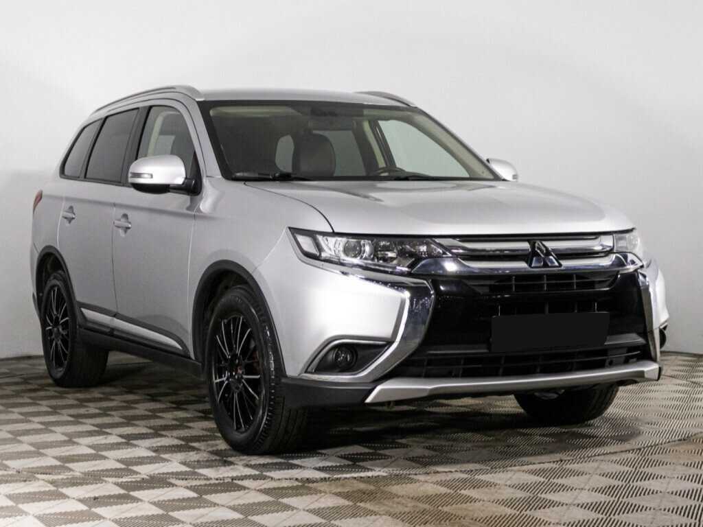 Купить Mitsubishi Outlander с пробегом. Фото: #2