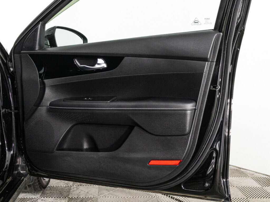 Купить Kia Cerato с пробегом. Фото: #27