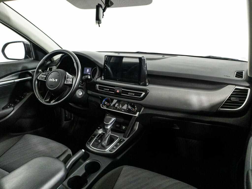 Купить Kia Seltos с пробегом. Фото: #8