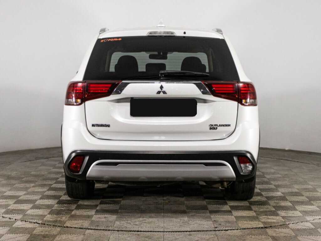 Купить Mitsubishi Outlander с пробегом. Фото: #5