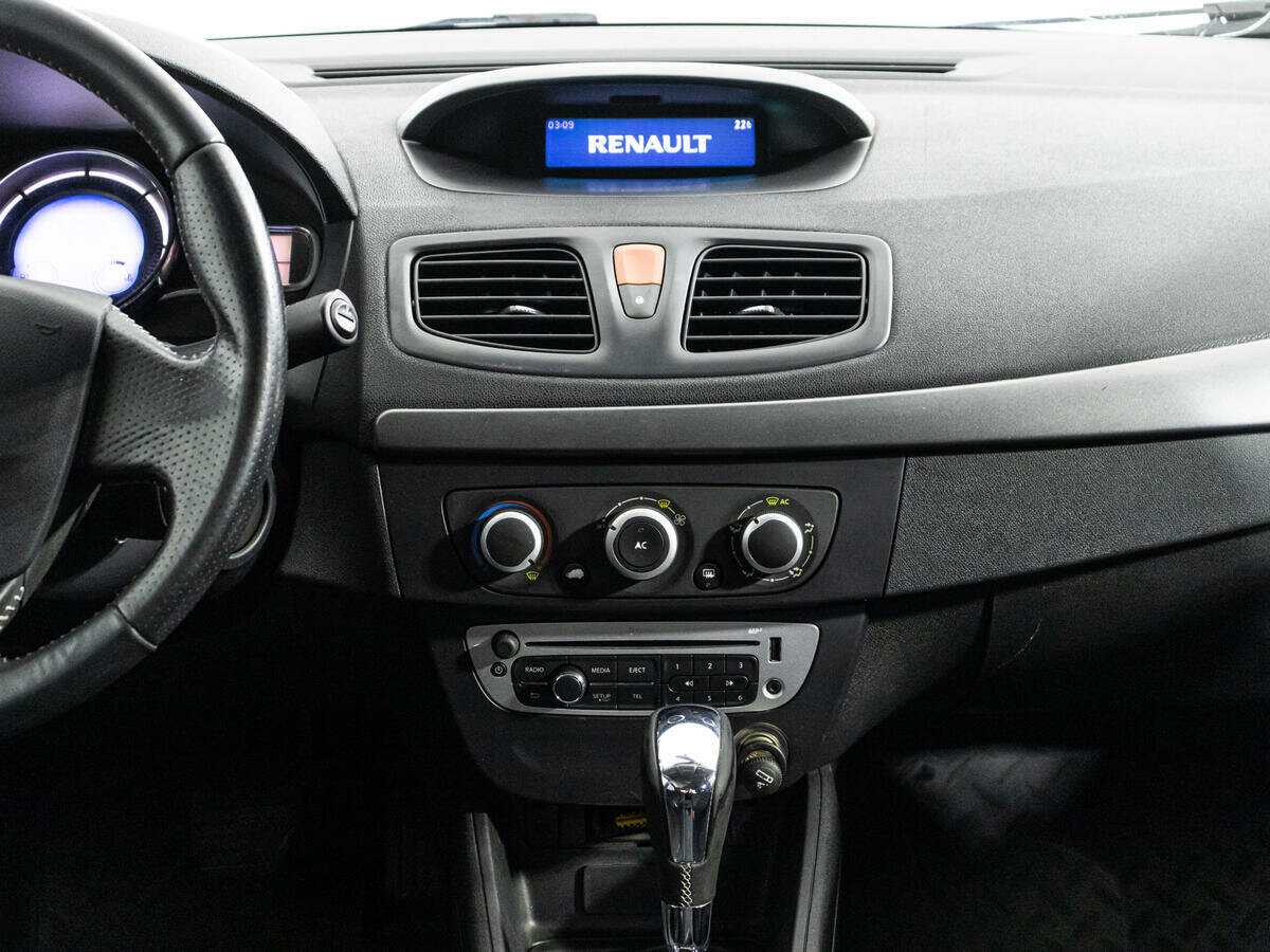 Купить Renault Fluence с пробегом. Фото: #13