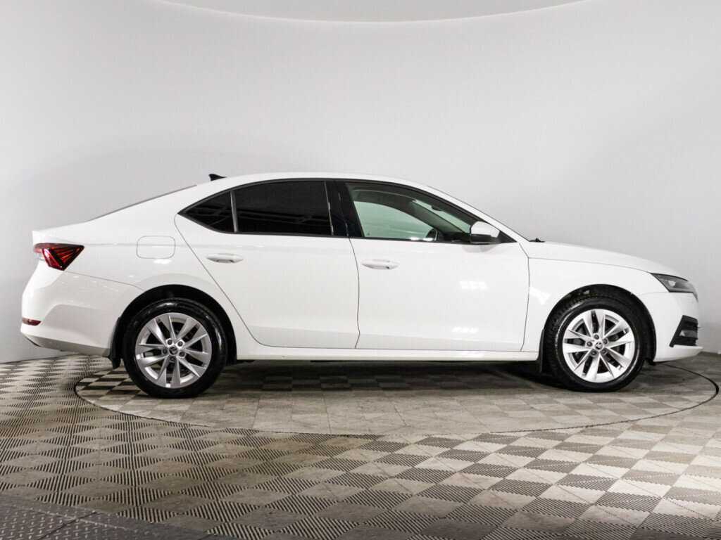 Купить Skoda Octavia с пробегом. Фото: #3