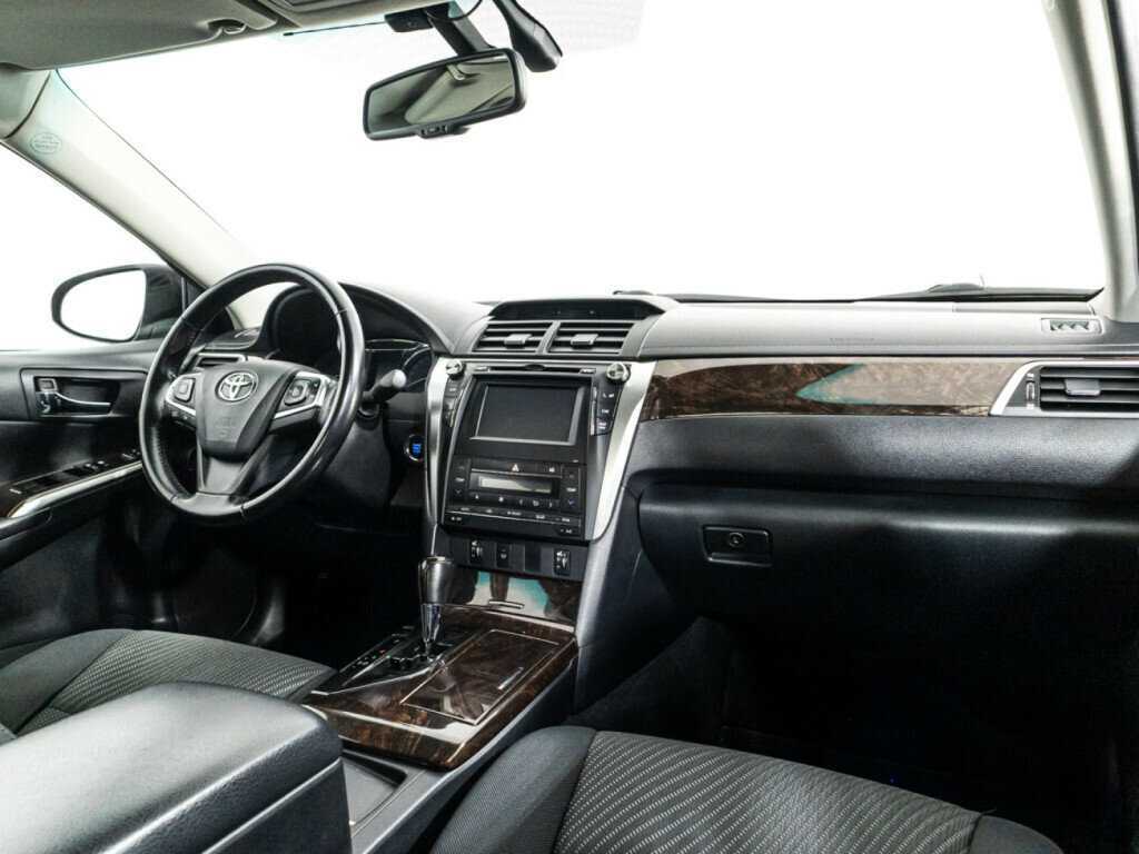 Купить Toyota Camry с пробегом. Фото: #8